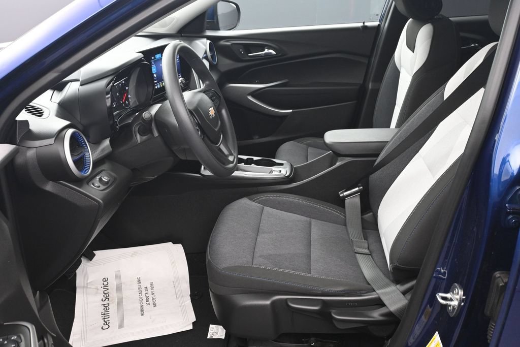 Certified 2024 Chevrolet Trax LS w/ LS Convenience Package FWD image 10