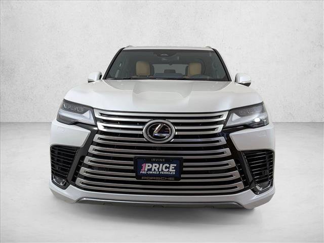Used 2026 Lexus LX 600 4WD w/ Accessory Package (Z1) image 6