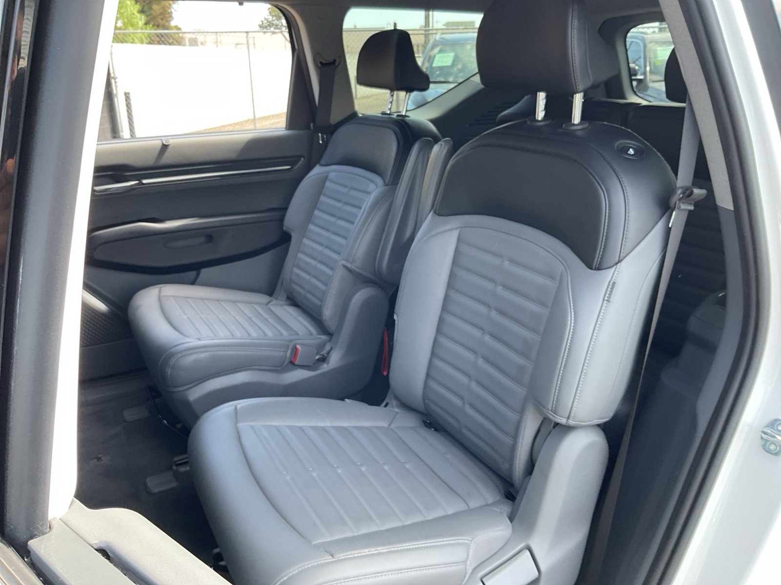 Used 2024 Kia EV9 Land AWD/4WD image 19