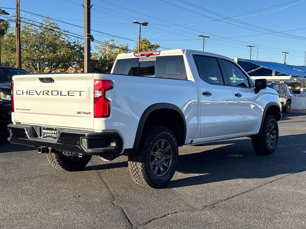 Used 2025 Chevrolet Silverado 1500 ZR2 w/ Technology Package AWD/4WD image 6