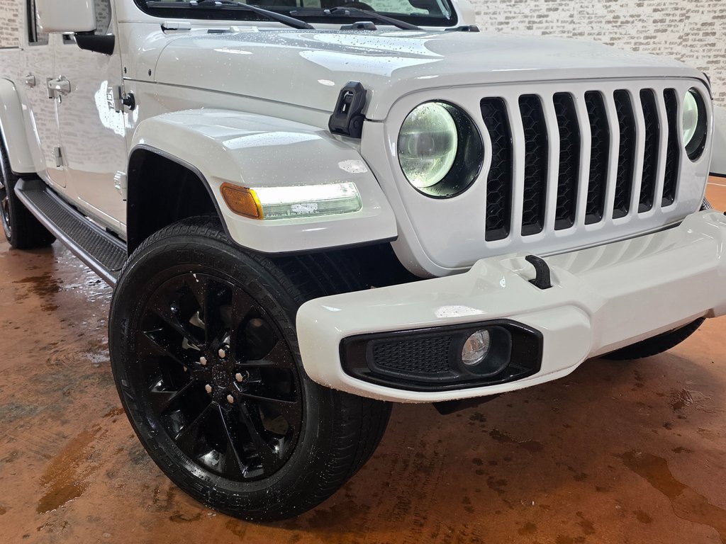 Used 2023 Jeep Gladiator Overland image 12