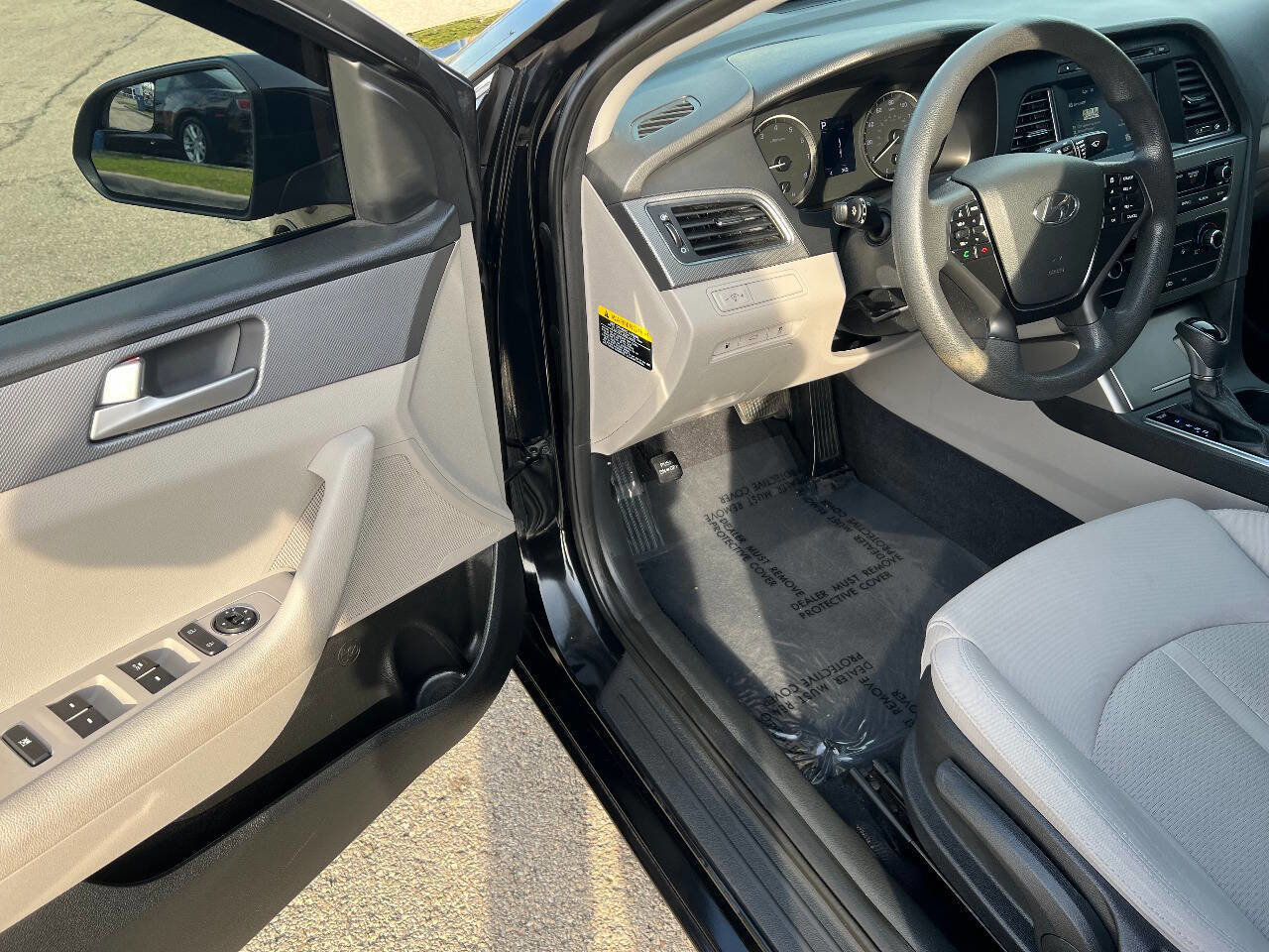 Used 2017 Hyundai Sonata ECO image 15