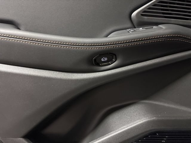 New 2026 Jeep Cherokee Overland AWD/4WD image 19