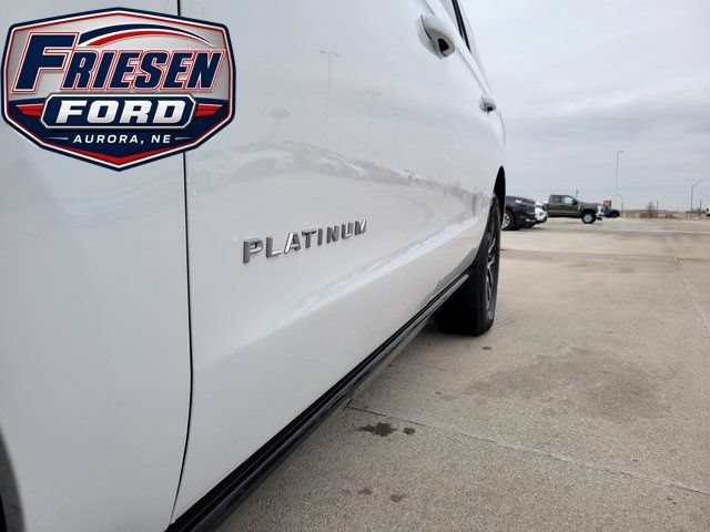 Used 2025 Ford Expedition Max Platinum AWD/4WD image 10