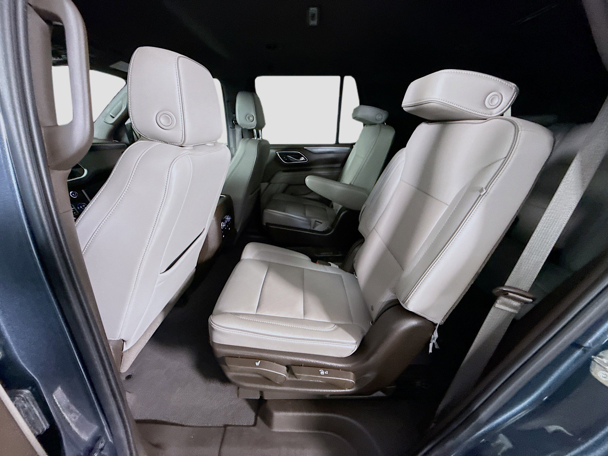 Used 2021 GMC Yukon SLT w/ SLT Luxury Package image 25