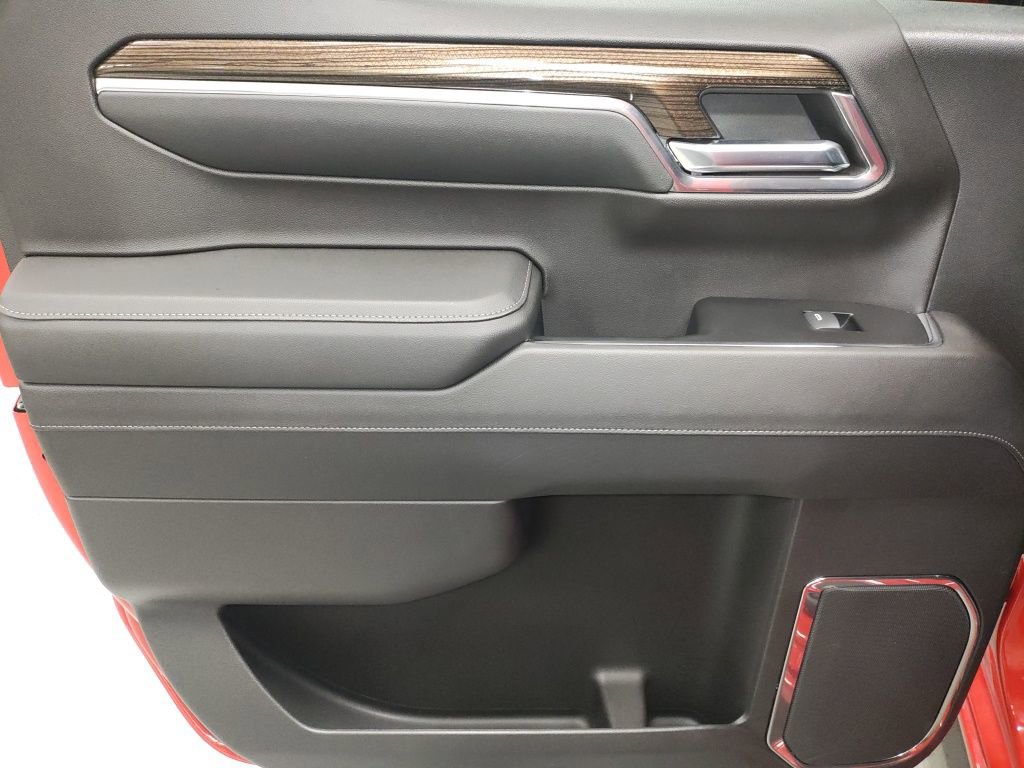 Used 2024 Chevrolet Silverado 1500 LT AWD/4WD image 26