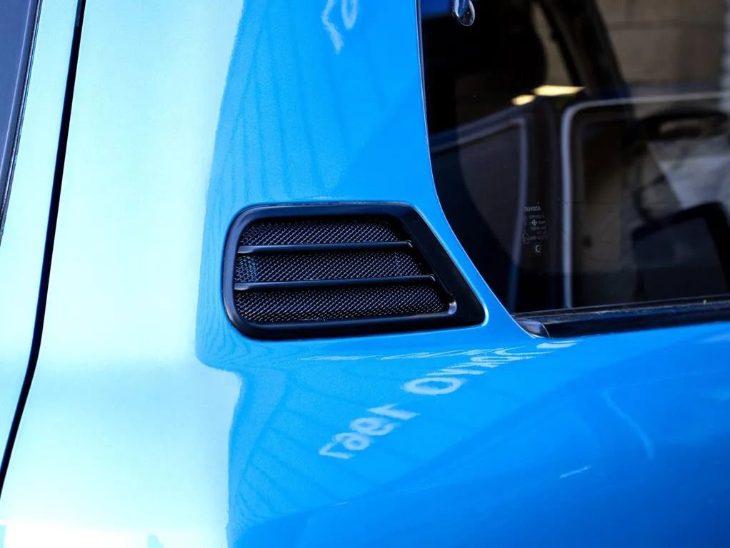 Used 2000 Toyota Land Cruiser AWD/4WD image 20