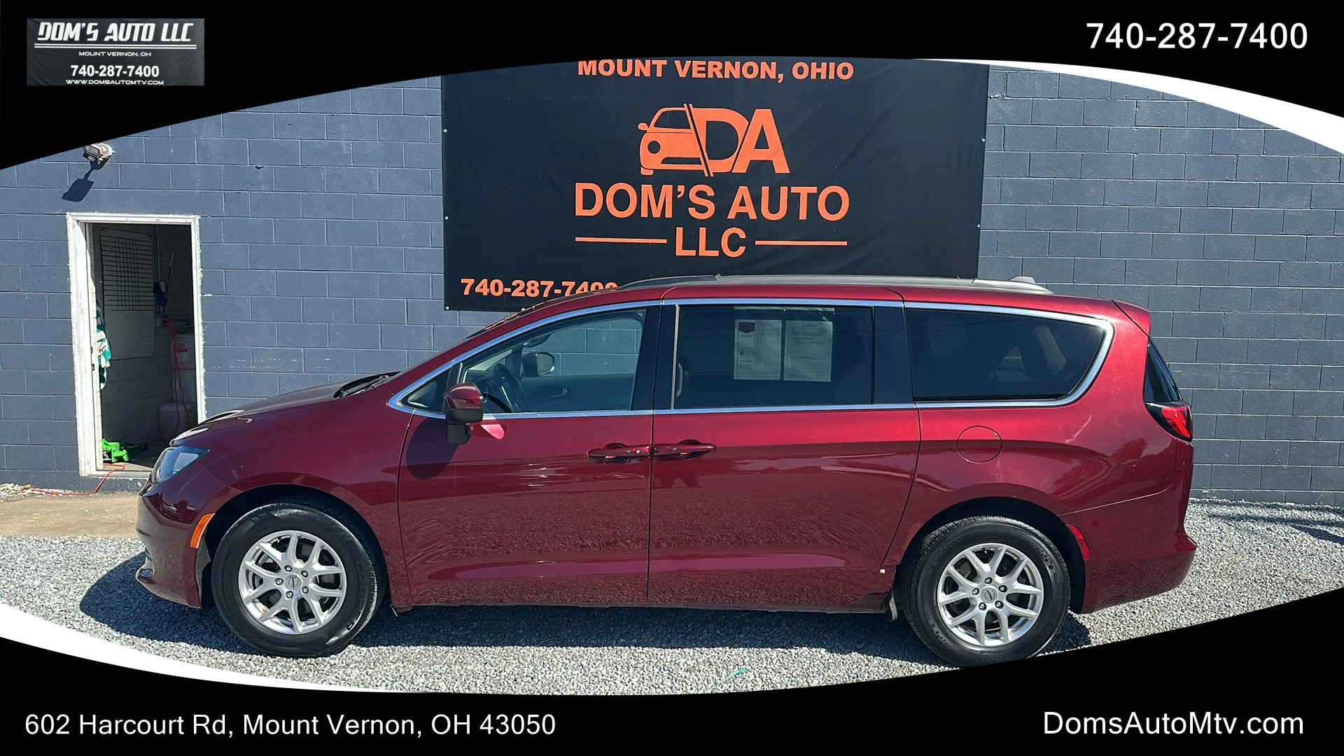 Used 2021 Chrysler Voyager Lxi image 1