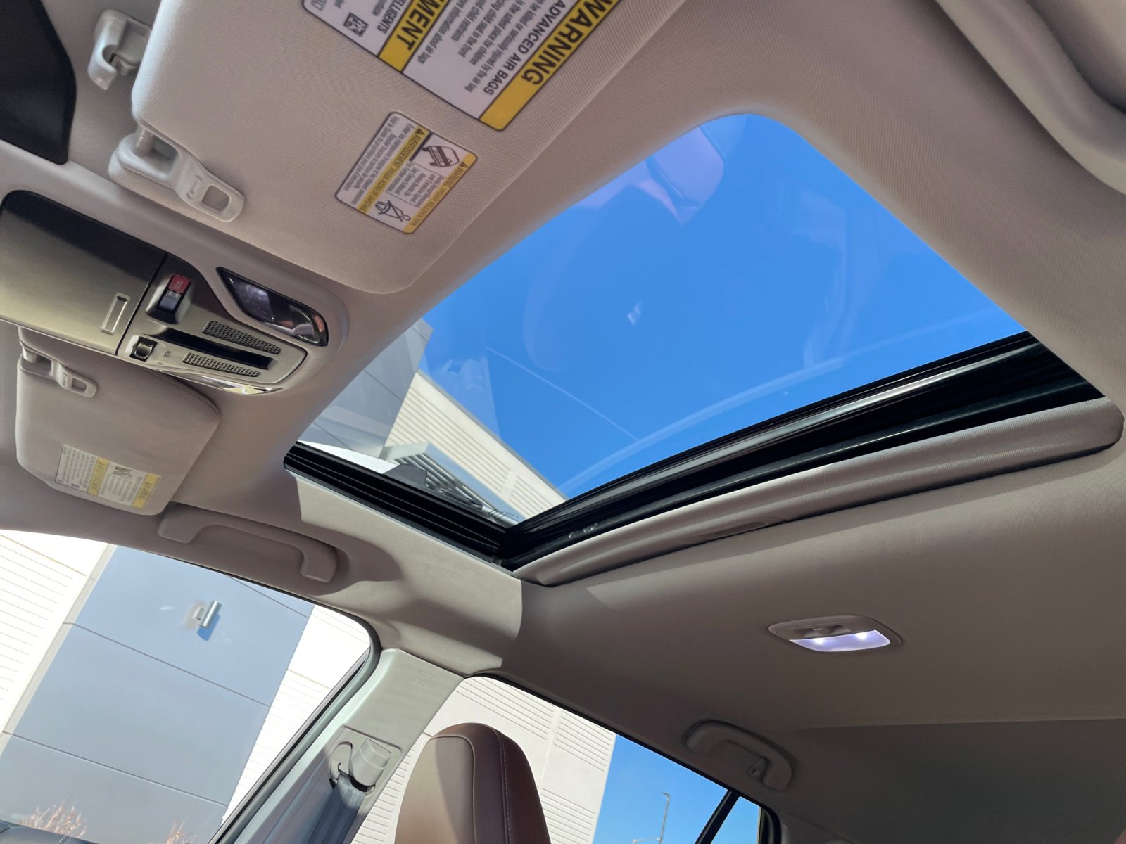 Used 2025 Subaru Outback Touring image 4