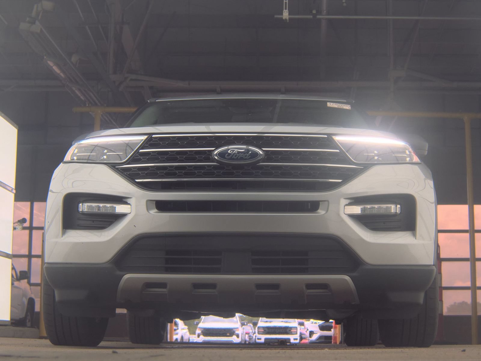 Used 2024 Ford Explorer XLT w/ Equipment Group 202A AWD/4WD image 3