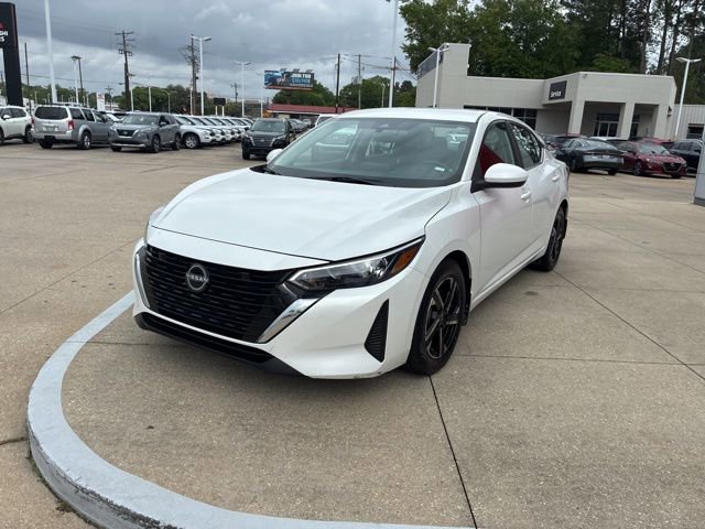 Used 2024 Nissan Sentra SV w/ Lighting Package image 3