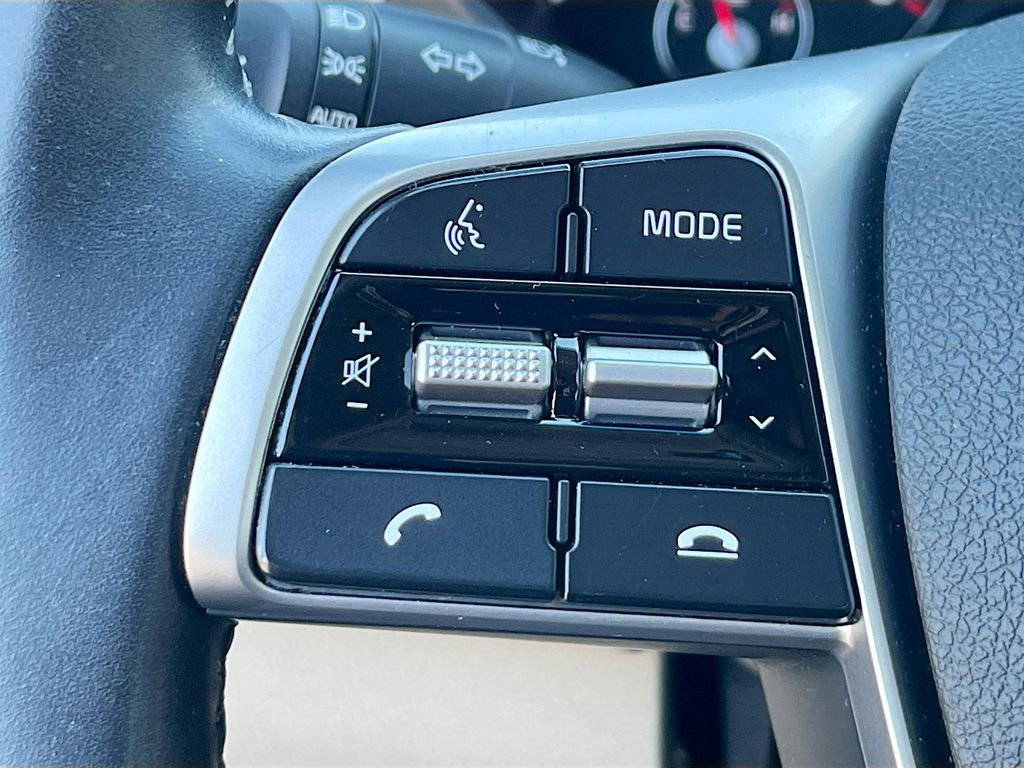 Used 2020 Kia Sorento S FWD image 18
