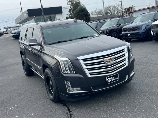 Used 2017 Cadillac Escalade Platinum image 5