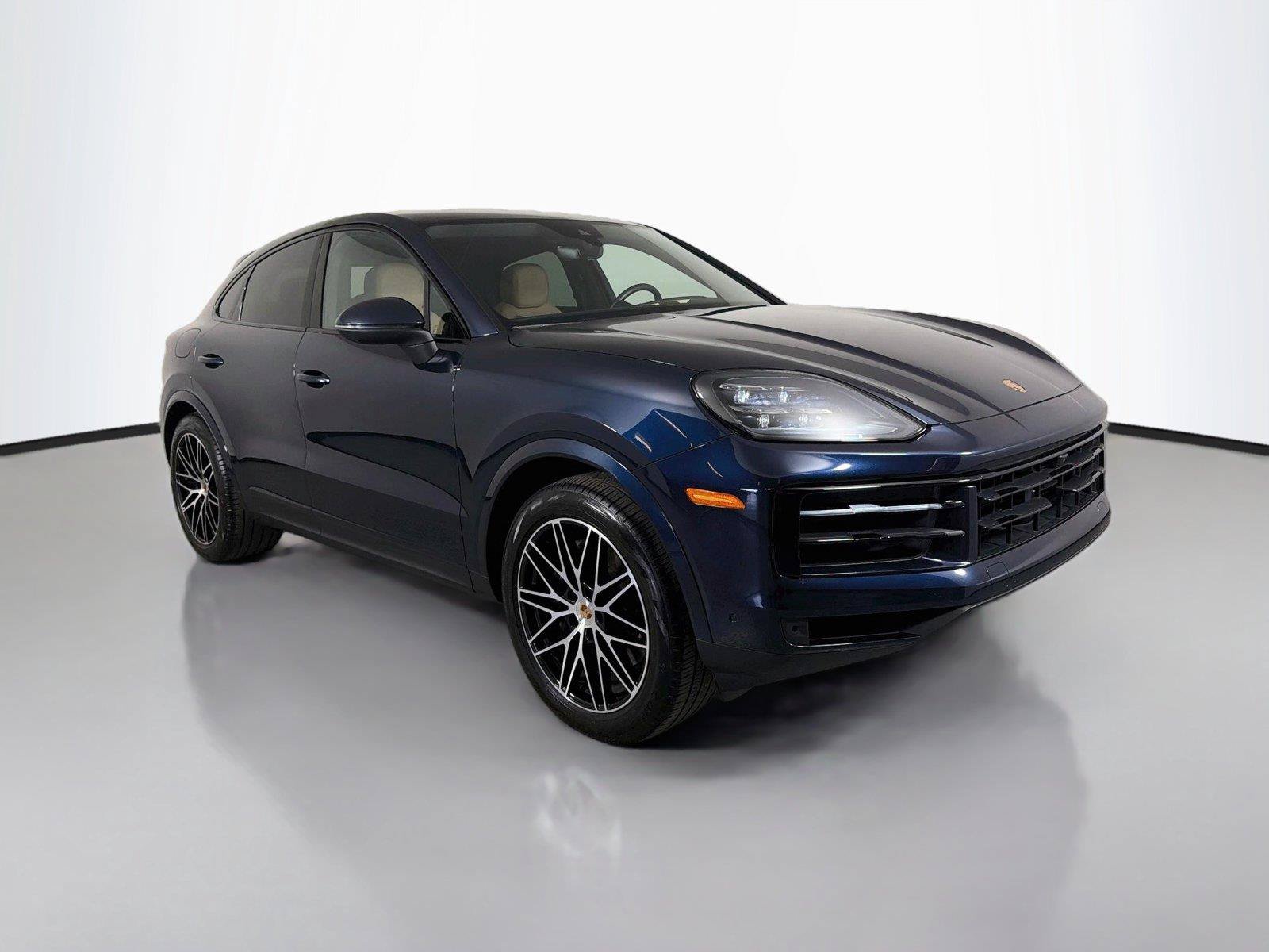 Certified 2025 Porsche Cayenne Coupe AWD/4WD image 9