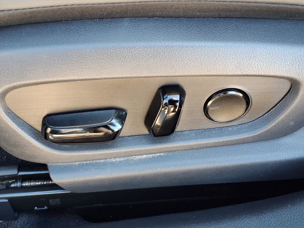 Used 2019 Lexus ES 350 w/ Premium Package image 14