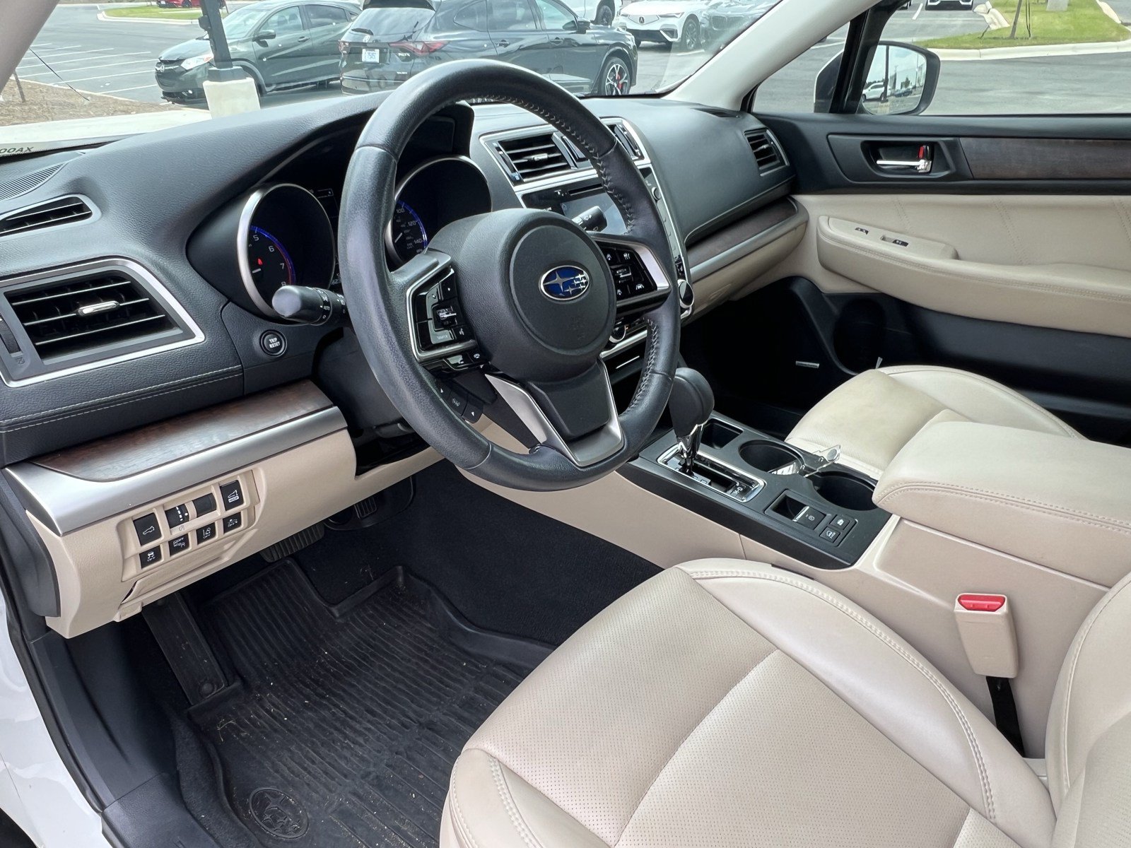 Used 2019 Subaru Outback 2.5i Limited AWD/4WD image 17