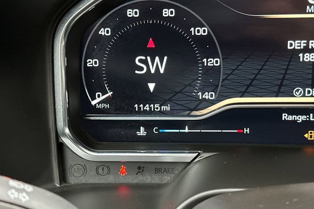 Used 2025 GMC Sierra 2500 AT4X image 27