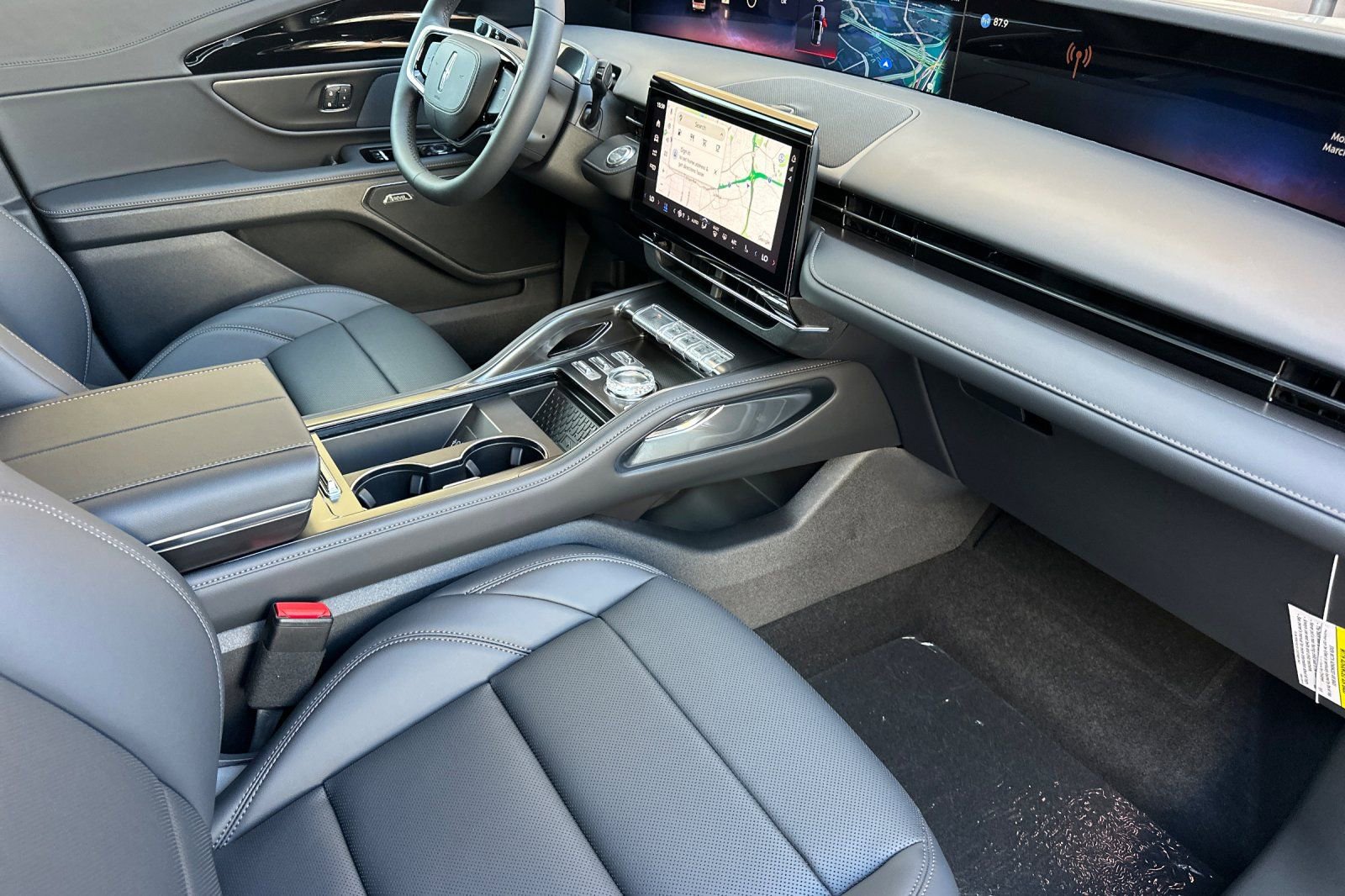 New 2026 Lincoln Nautilus Premier w/ Equipment Group 102A image 15