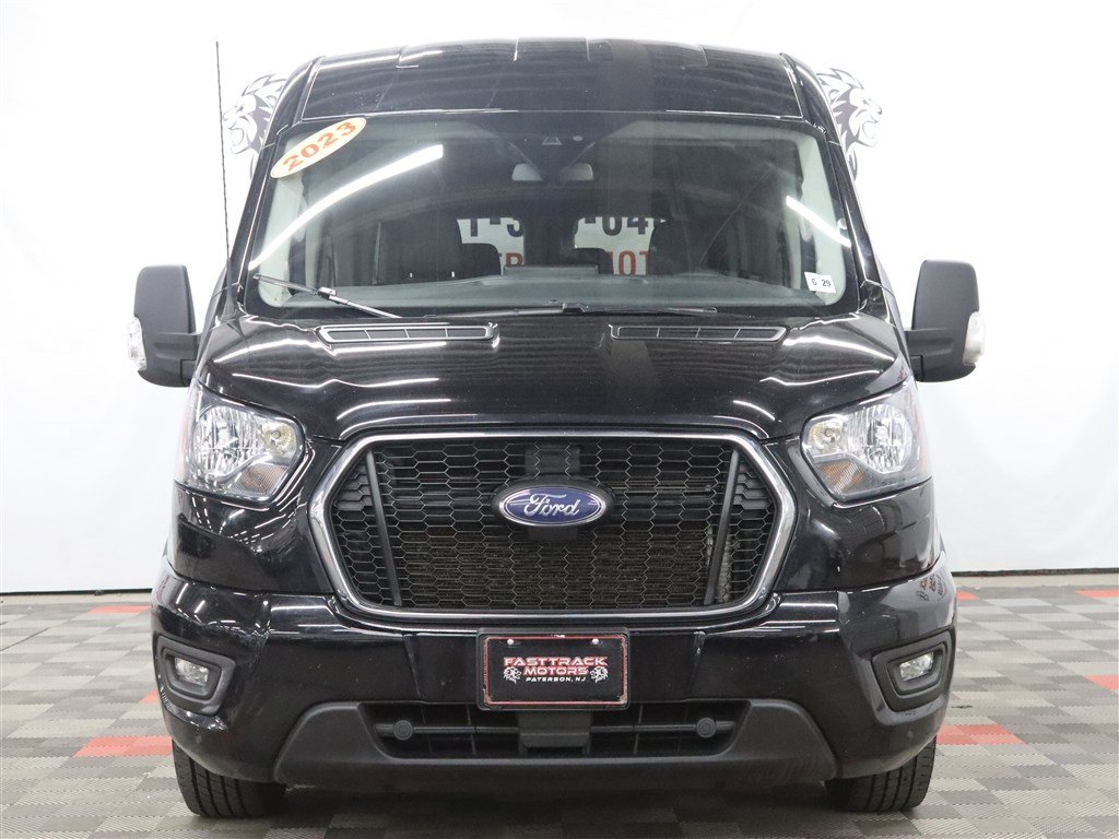Used 2024 Ford Transit 350 XLT RWD image 2