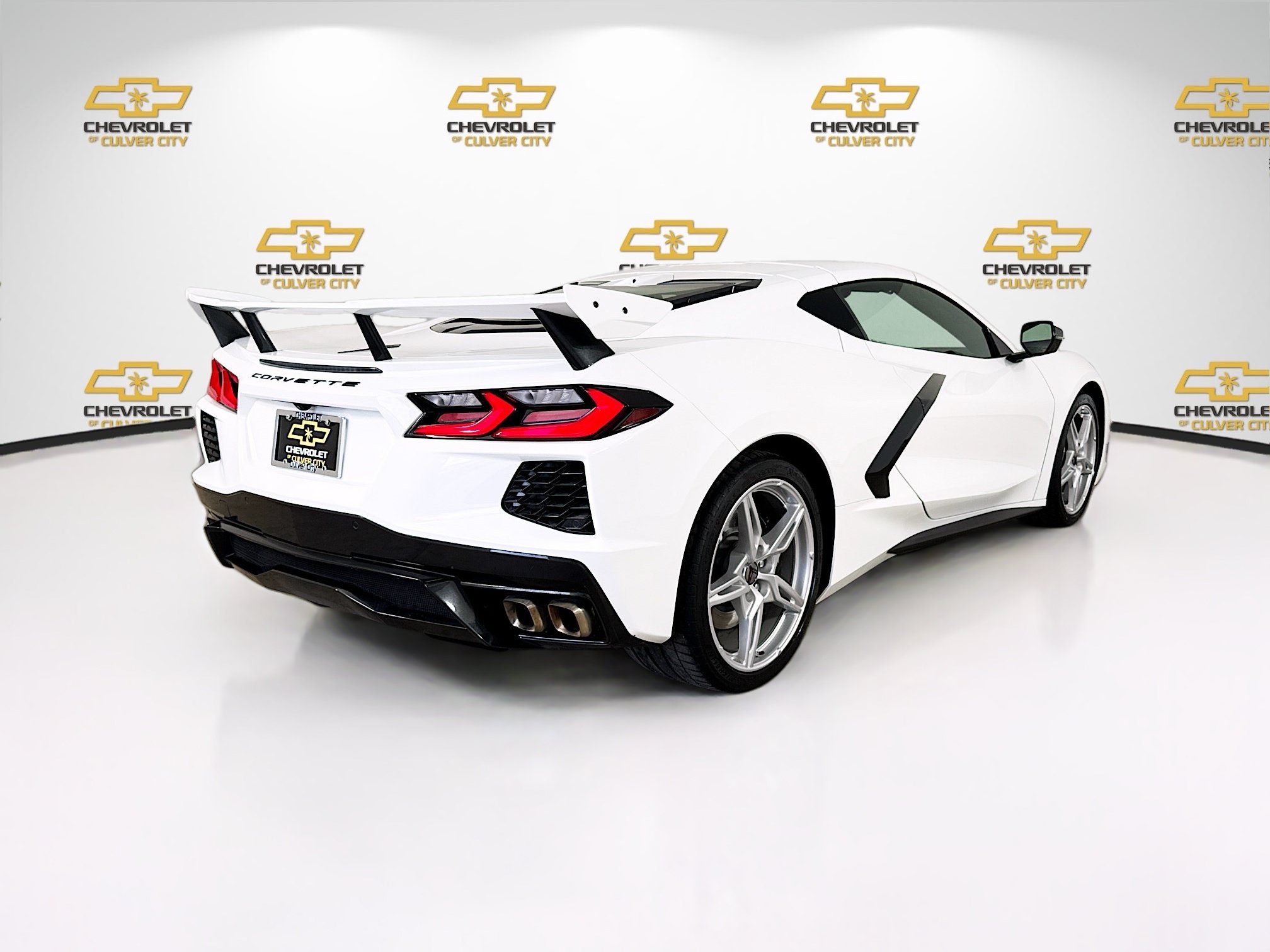 Used 2024 Chevrolet Corvette Stingray Coupe w/ Z51 Performance Package RWD image 8