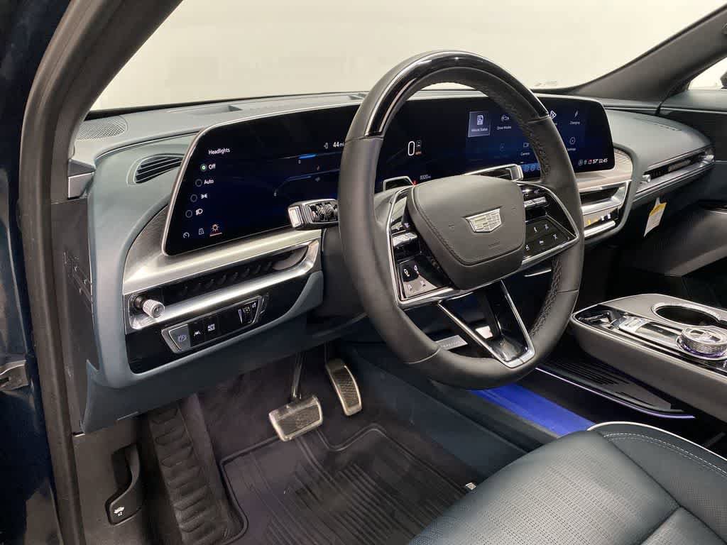 Certified 2025 Cadillac Lyriq Luxury w/ Nappa Leather Package image 2