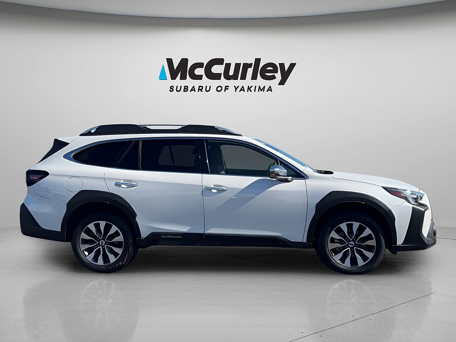 Certified 2023 Subaru Outback Touring XT AWD/4WD image 7