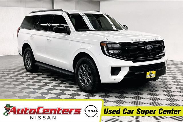 Used 2025 Ford Expedition Active