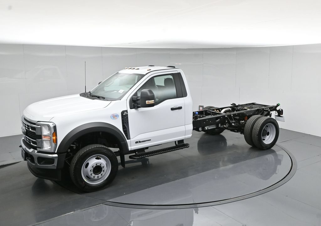 New 2026 Ford F450 XL w/ XL Chrome Package RWD image 33