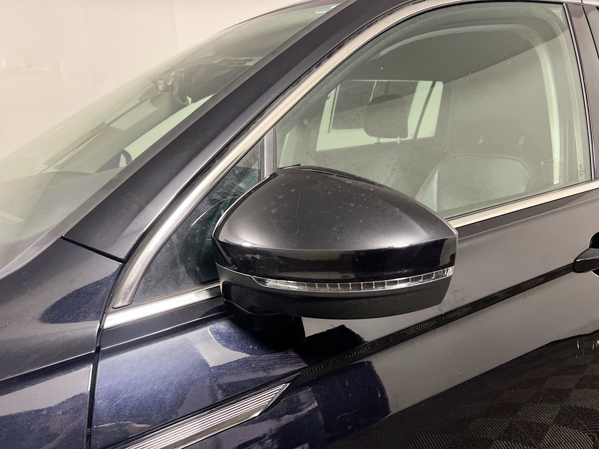 Used 2023 Volkswagen Tiguan SE FWD image 12