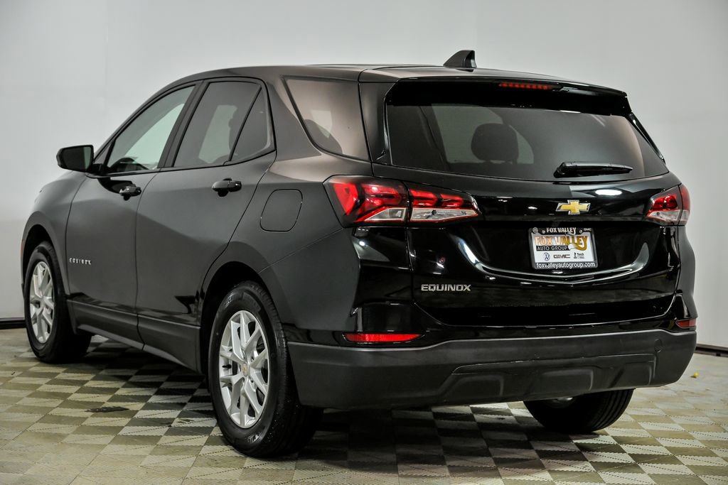 Used 2023 Chevrolet Equinox LS w/ LS Convenience Package FWD image 5