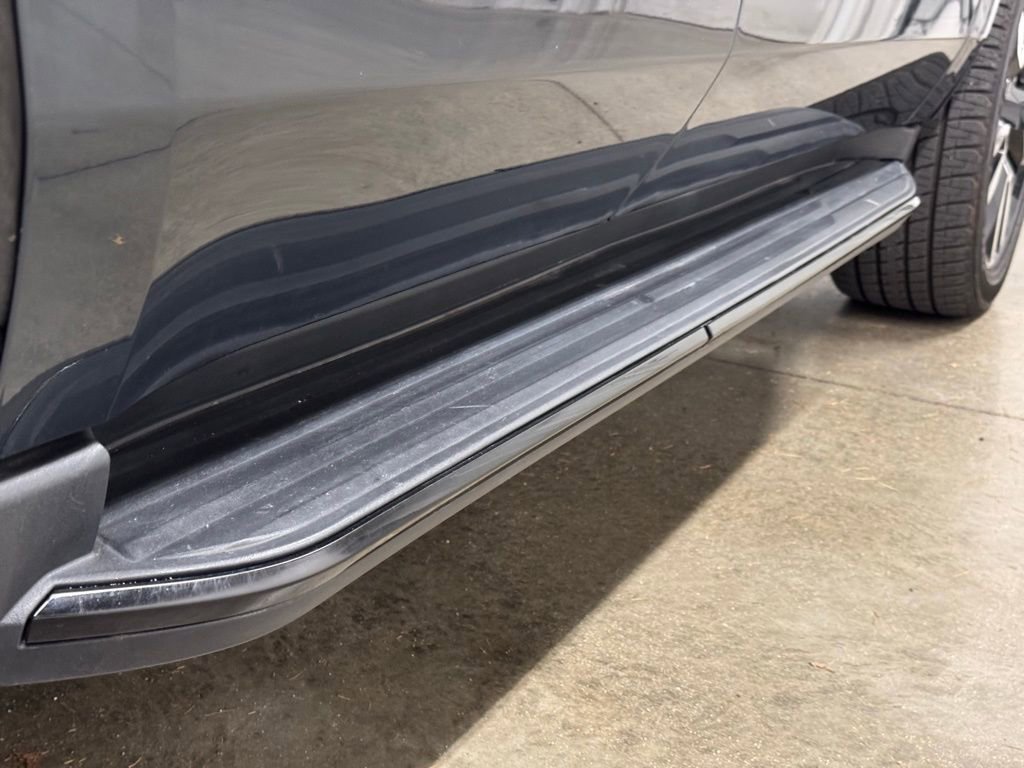 Used 2019 Chevrolet Tahoe Premier w/ RST 6.2L Performance Edition image 23