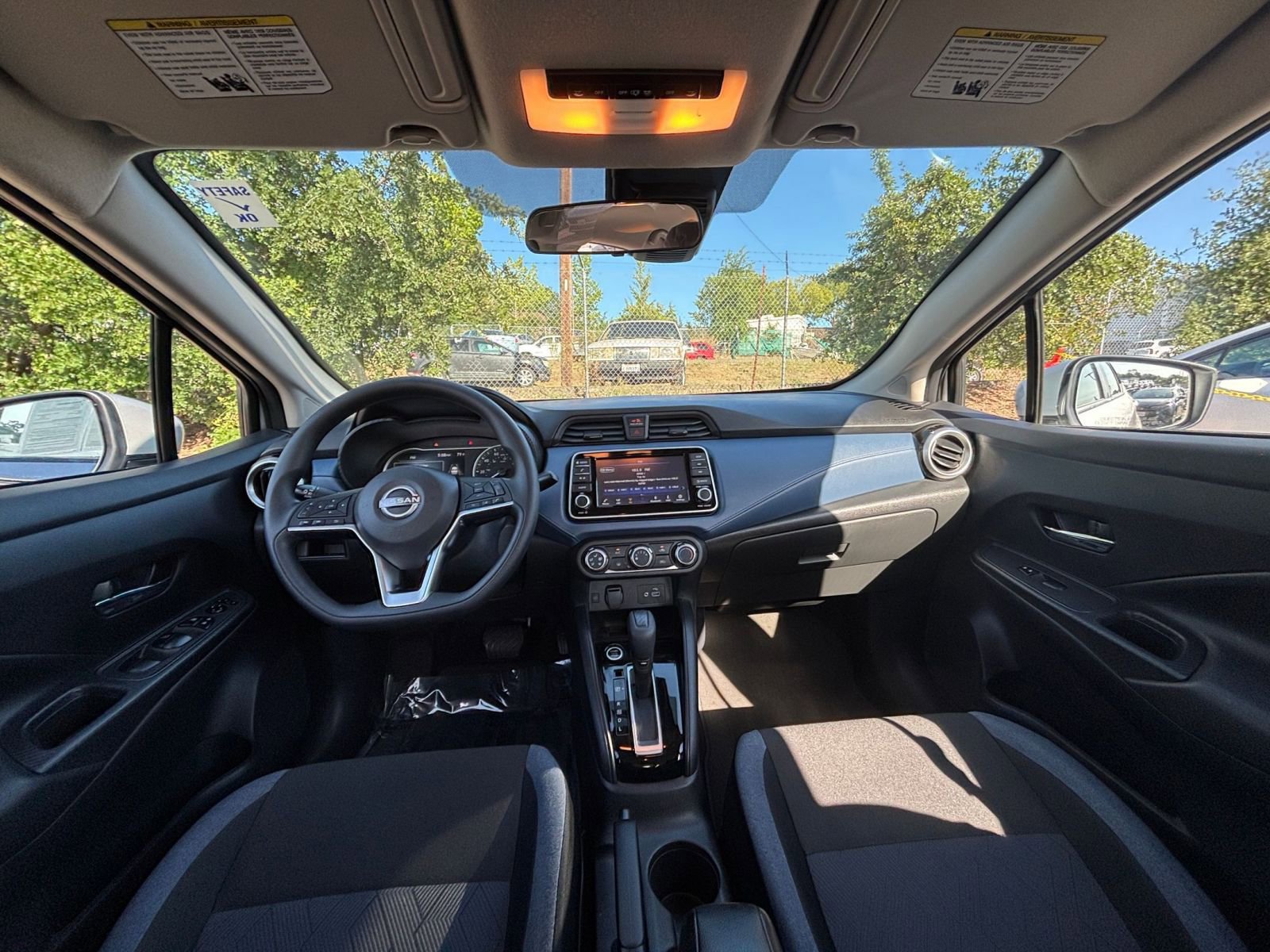 Used 2025 Nissan Versa SV image 31