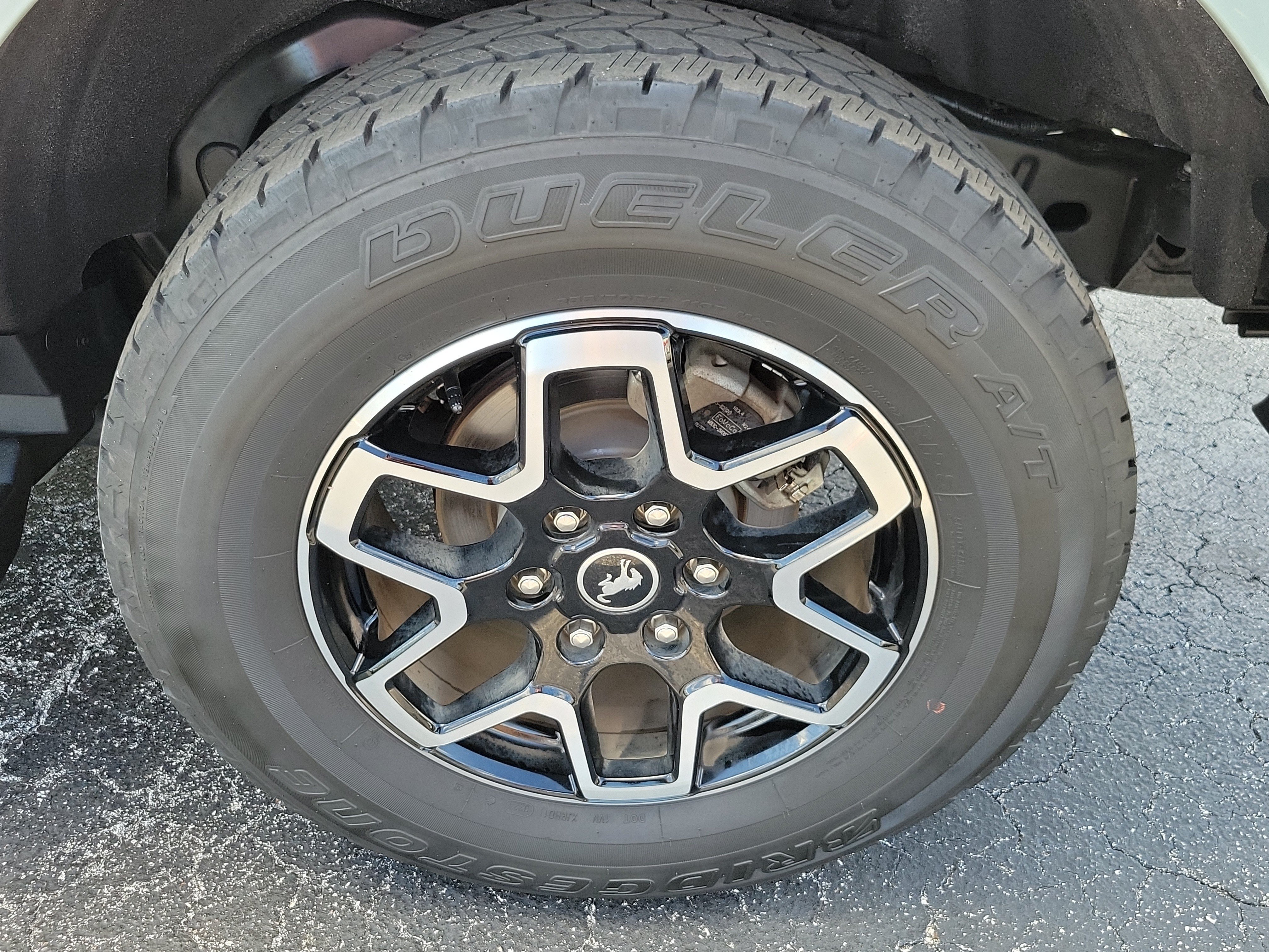 Used 2024 Ford Bronco Outer Banks AWD/4WD image 23