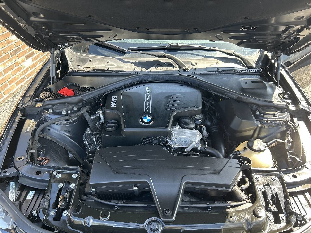 Used 2015 BMW 320i xDrive Sedan AWD/4WD image 18