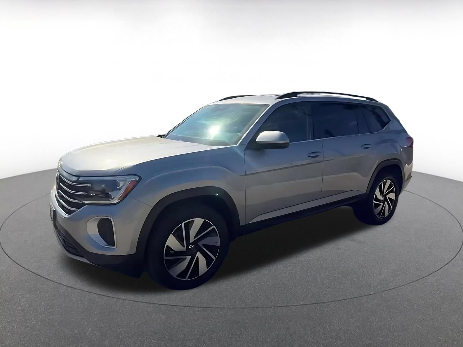 Used 2026 Volkswagen Atlas SE FWD image 6