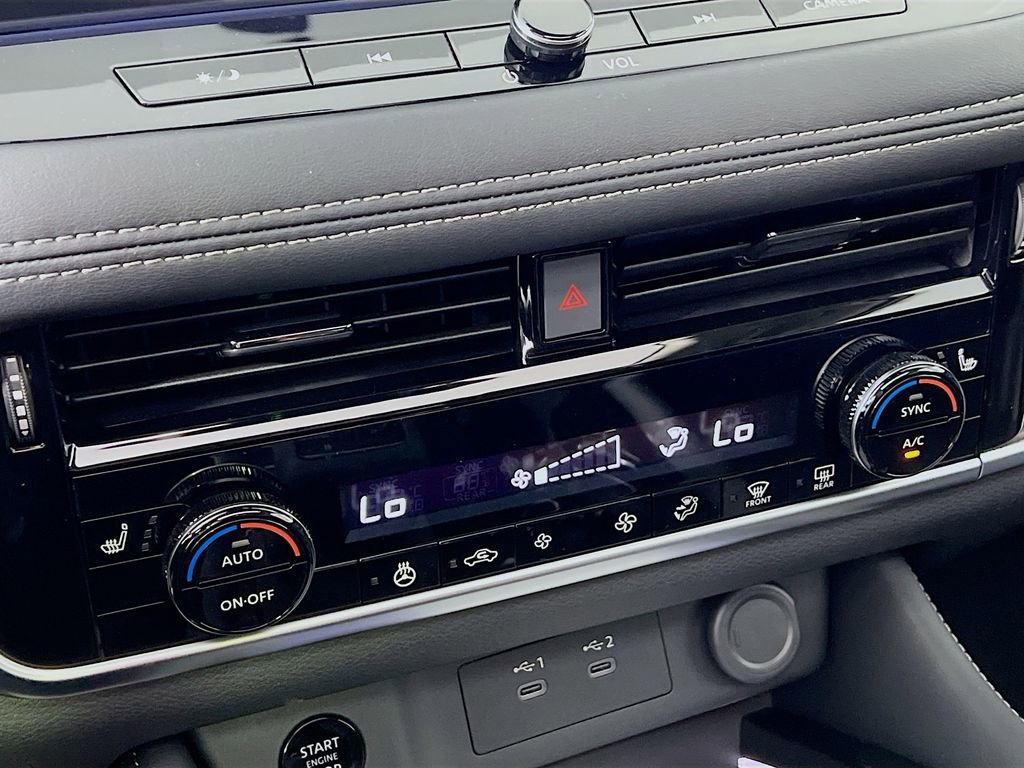 New 2026 Nissan Rogue Platinum AWD/4WD image 14