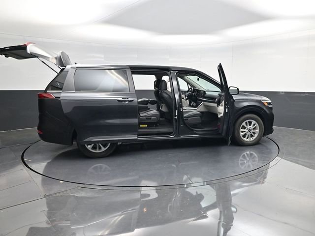 Used 2024 Kia Carnival LX image 56