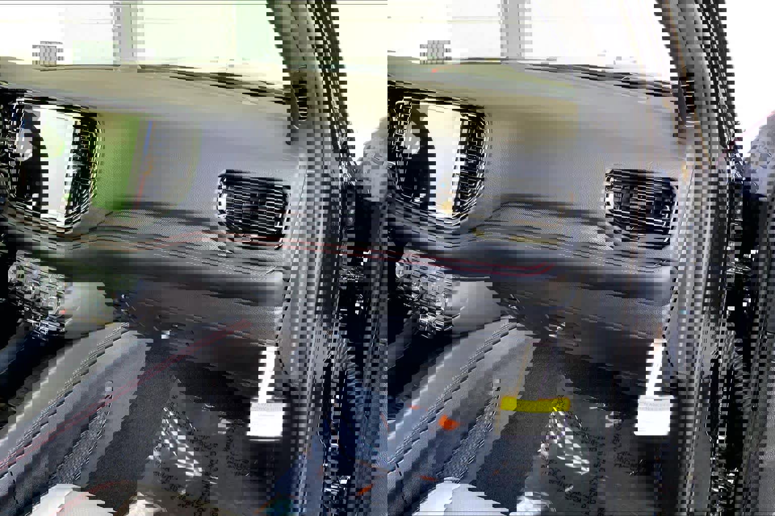 Used 2023 Dodge Durango R/T image 18