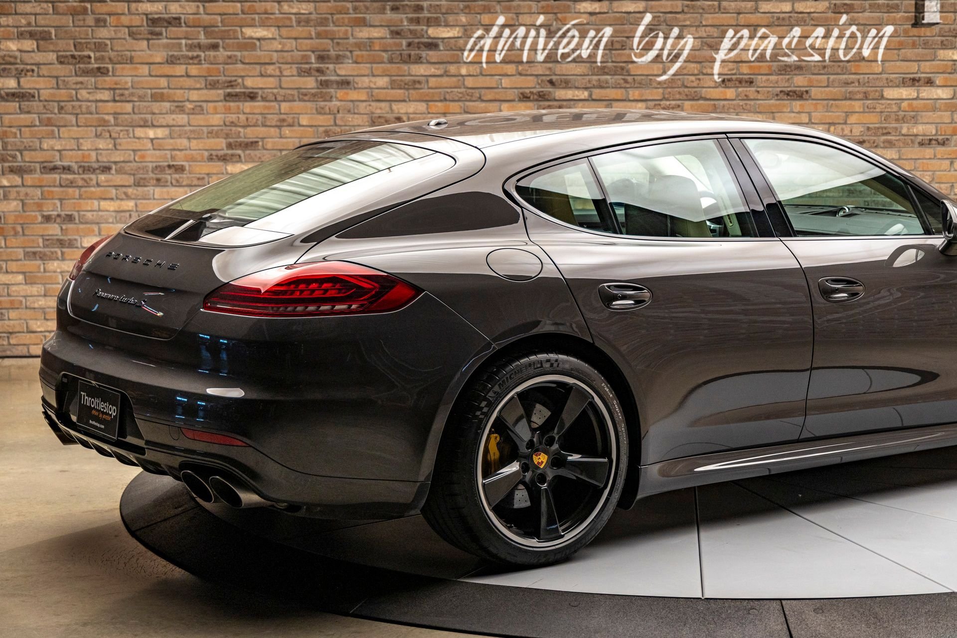 Used 2016 Porsche Panamera Turbo S image 11
