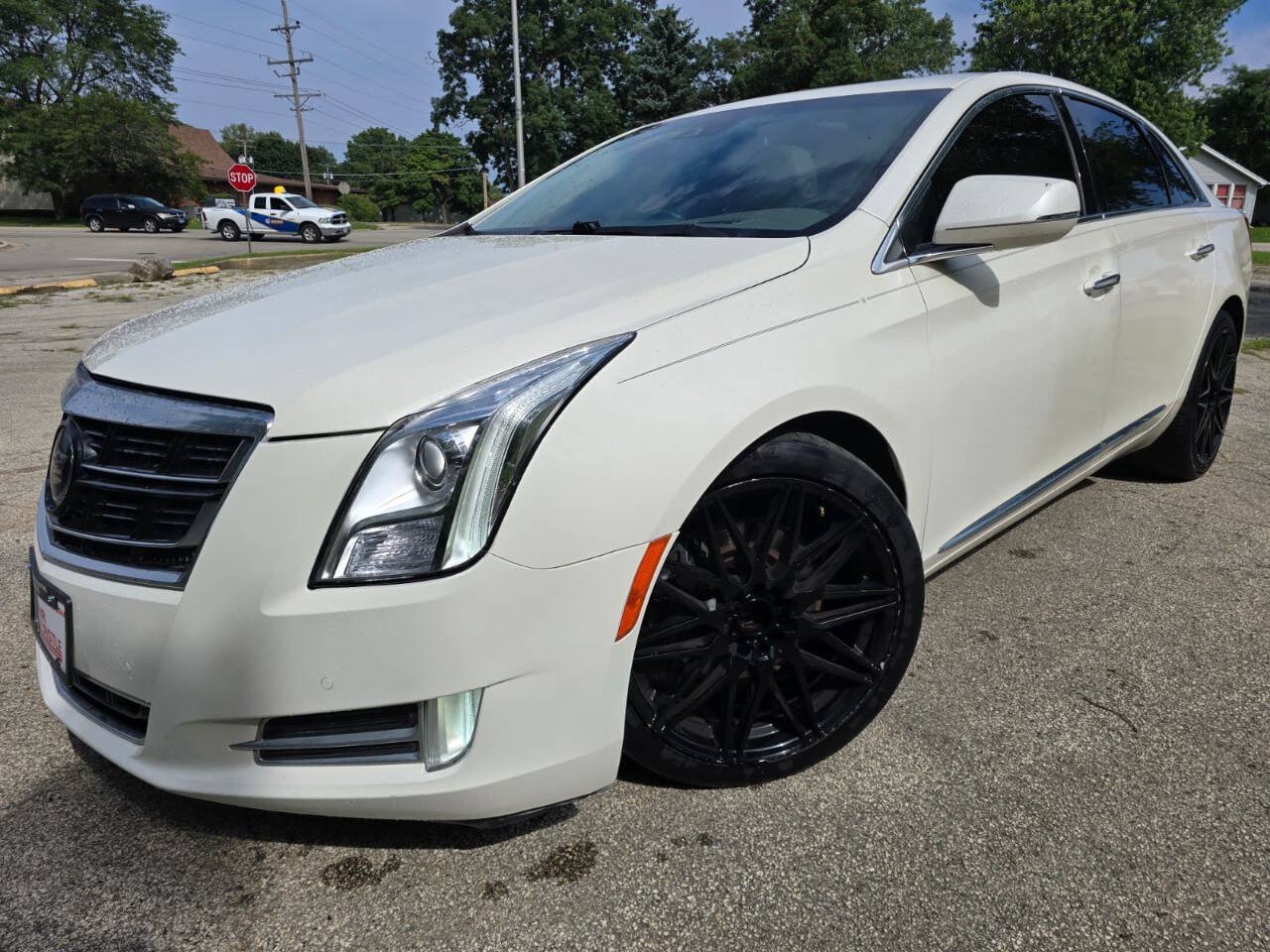 Used 2014 Cadillac XTS Platinum AWD/4WD image 1