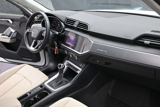 Used 2022 Audi Q3 2.0T Premium AWD/4WD image 39