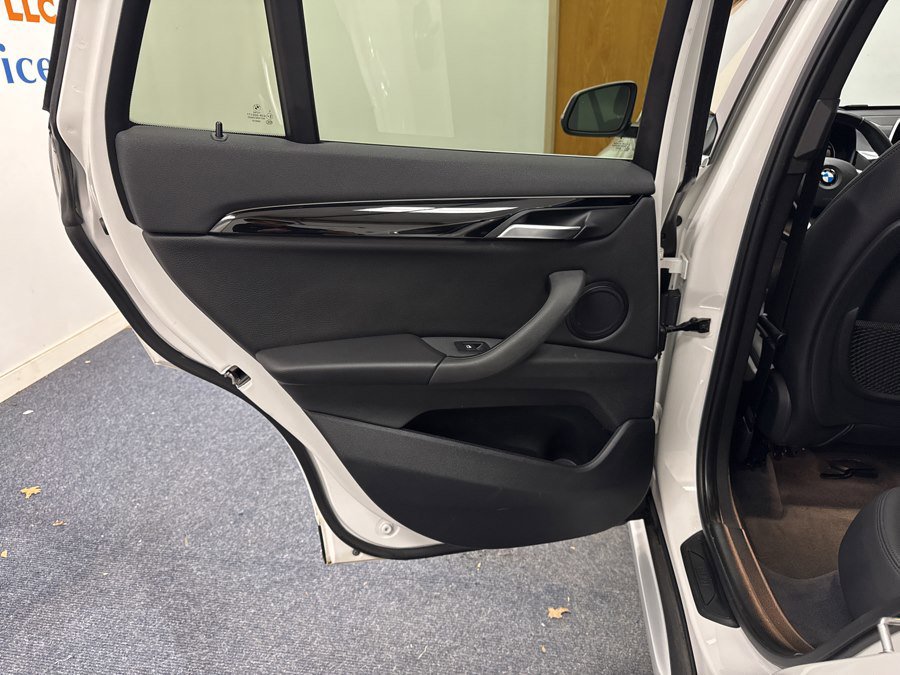 Used 2018 BMW X1 xDrive28i w/ Convenience Package image 10
