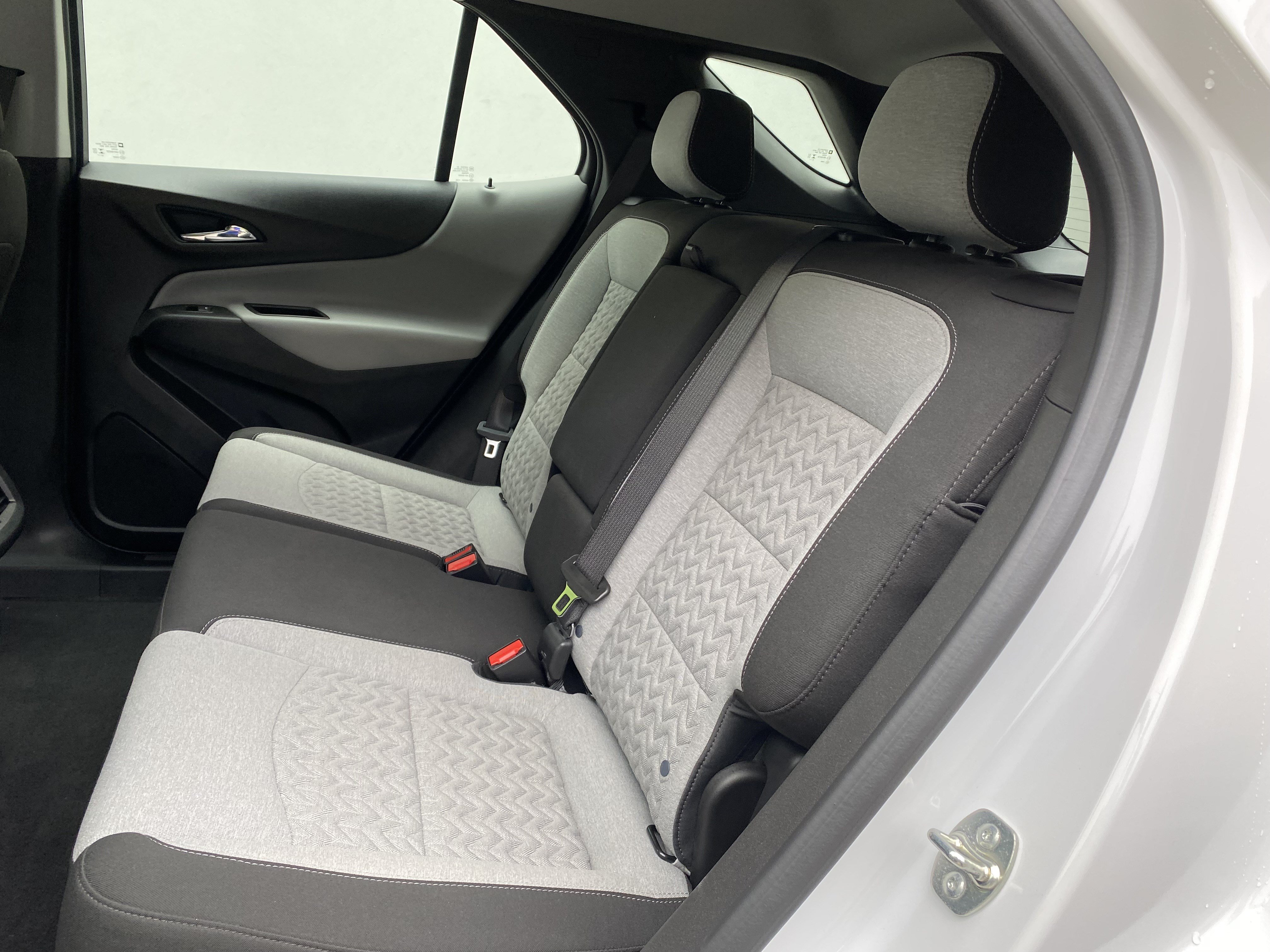 Used 2024 Chevrolet Equinox LS FWD image 35