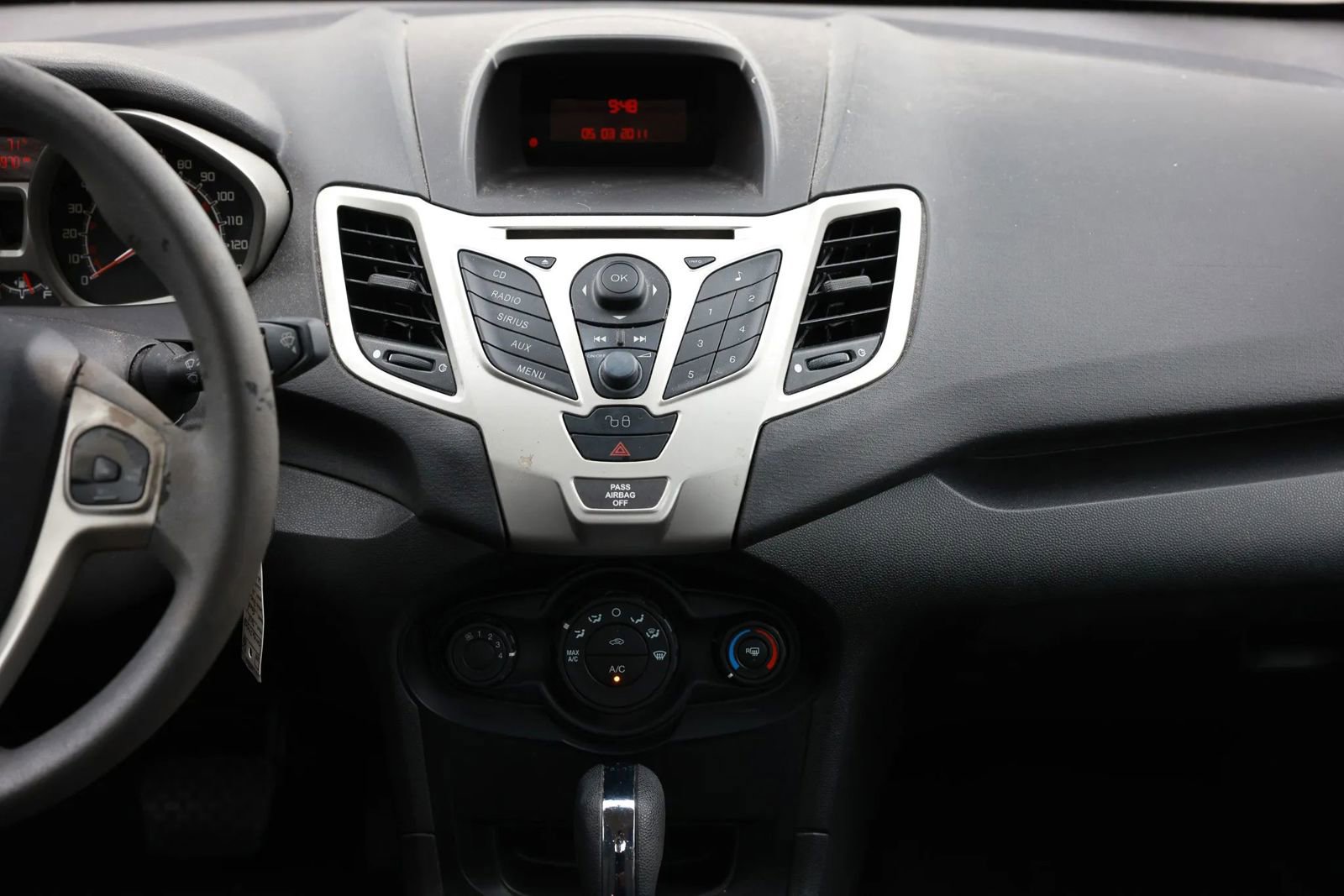 Used 2011 Ford Fiesta SE w/ Super Fuel Economy Pkg image 33
