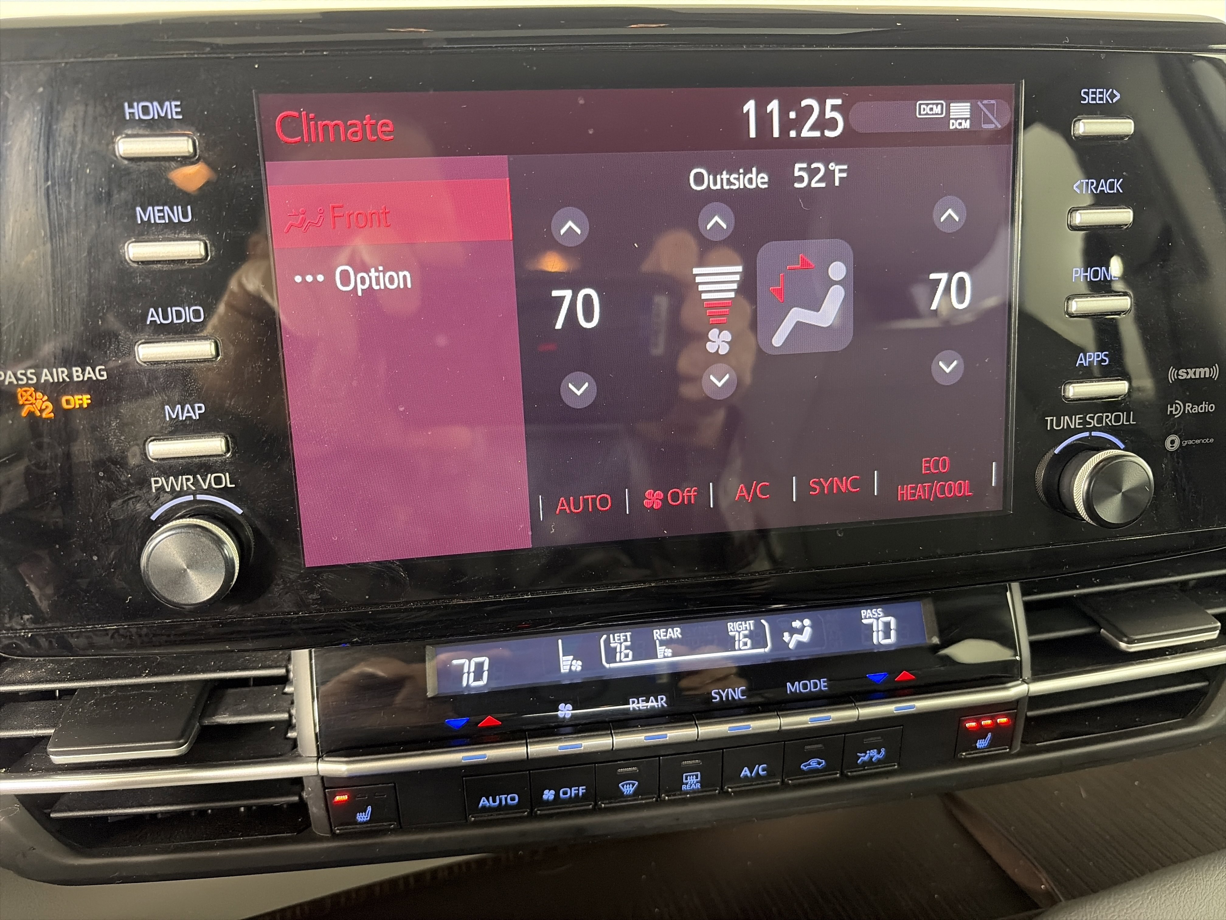 Used 2021 Toyota Sienna XLE image 26