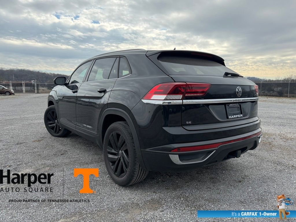 Used 2023 Volkswagen Atlas Cross Sport SE w/ Black Wheel Package image 3