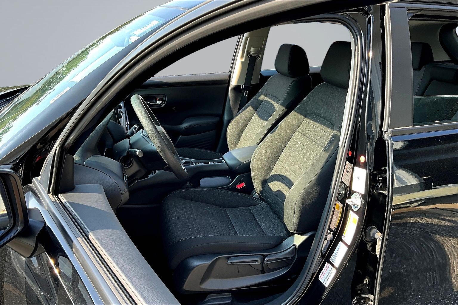 Used 2025 Honda HR-V LX image 20