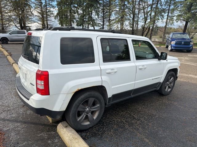 Used 2015 Jeep Patriot High Altitude FWD image 8