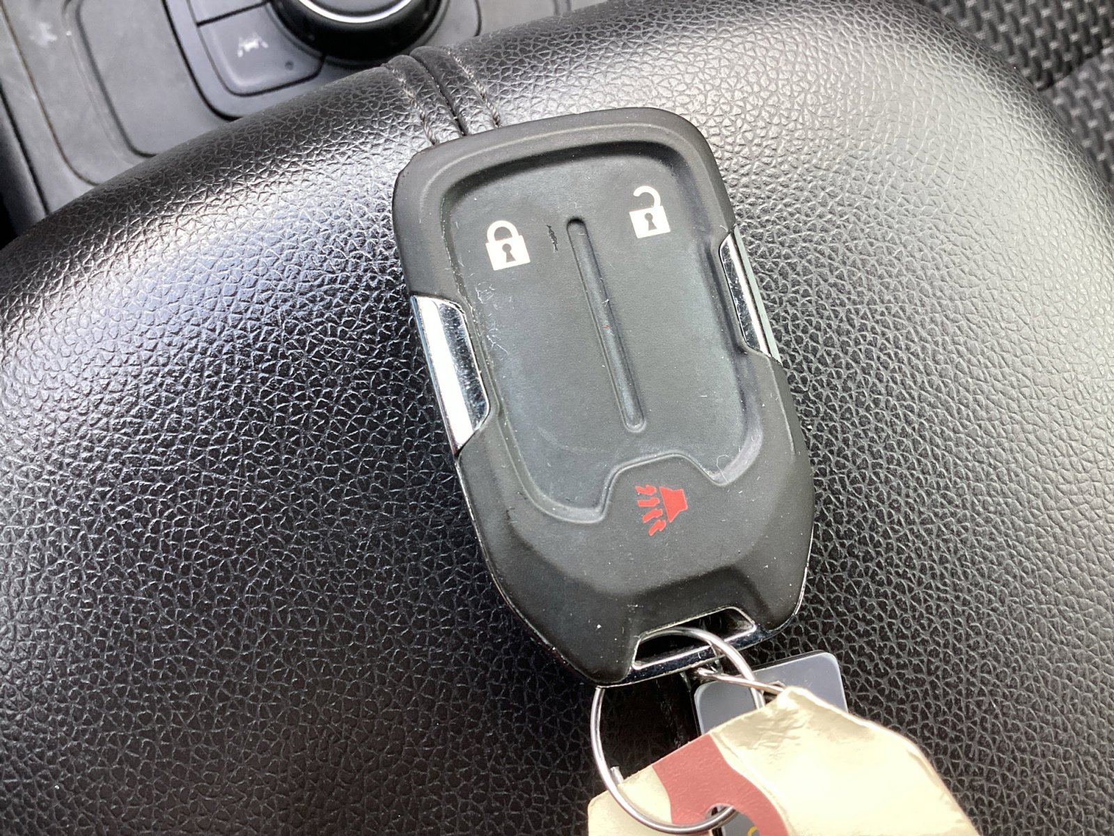 Used 2024 GMC Terrain SLE w/ Elevation Edition image 31
