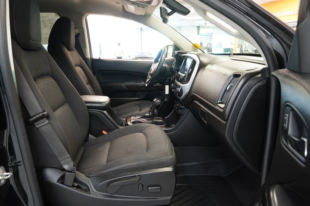 Used 2020 GMC Canyon SLE w/ Elevation Edition AWD/4WD image 31